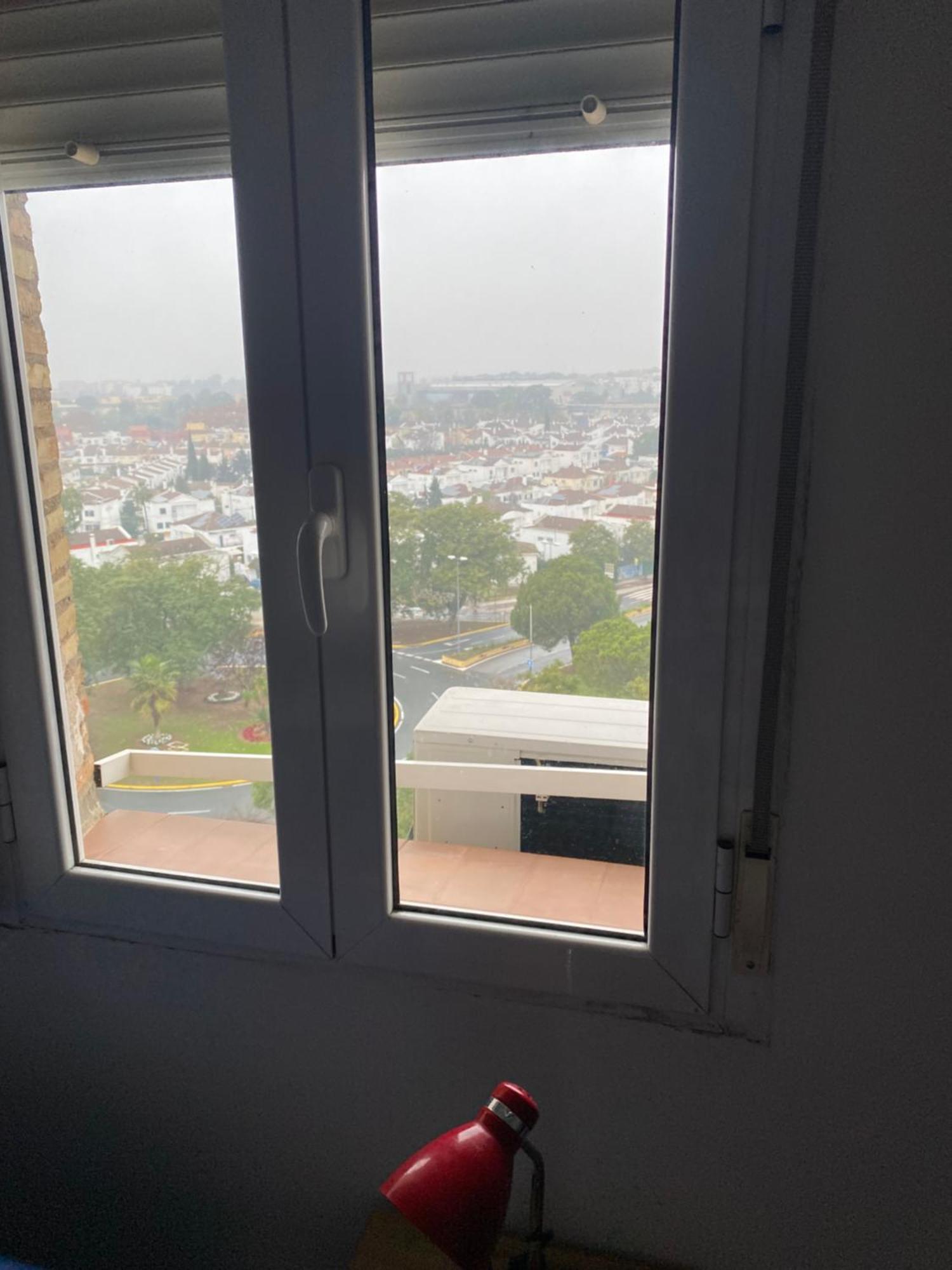 Habitacion Luminosa En Piso Compartido 마리나데알자라프 외부 사진